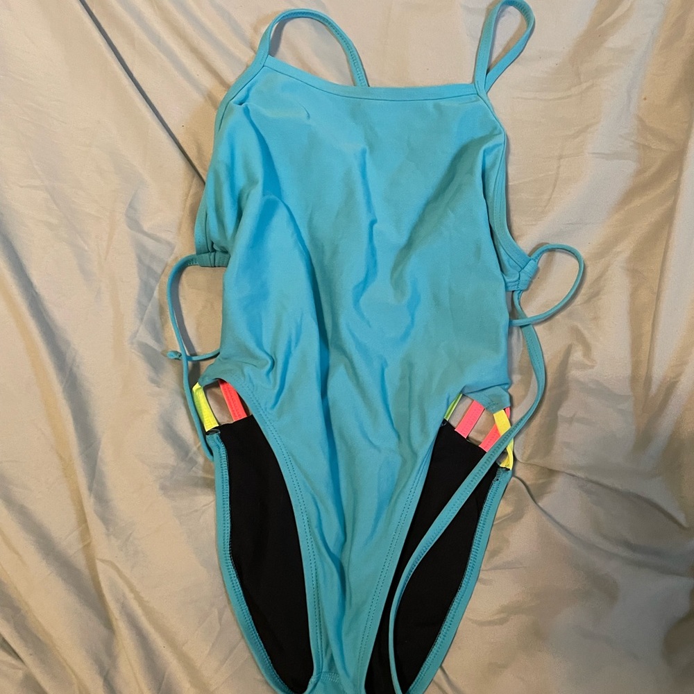 Jolyn Gavin Onesie size 28! Great condition!